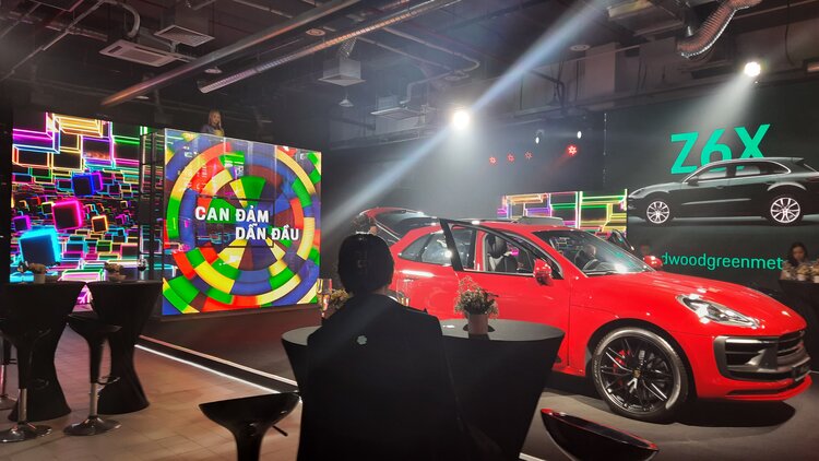 Luxmage transparent led screen in the launch event of Porsche Macan 2022