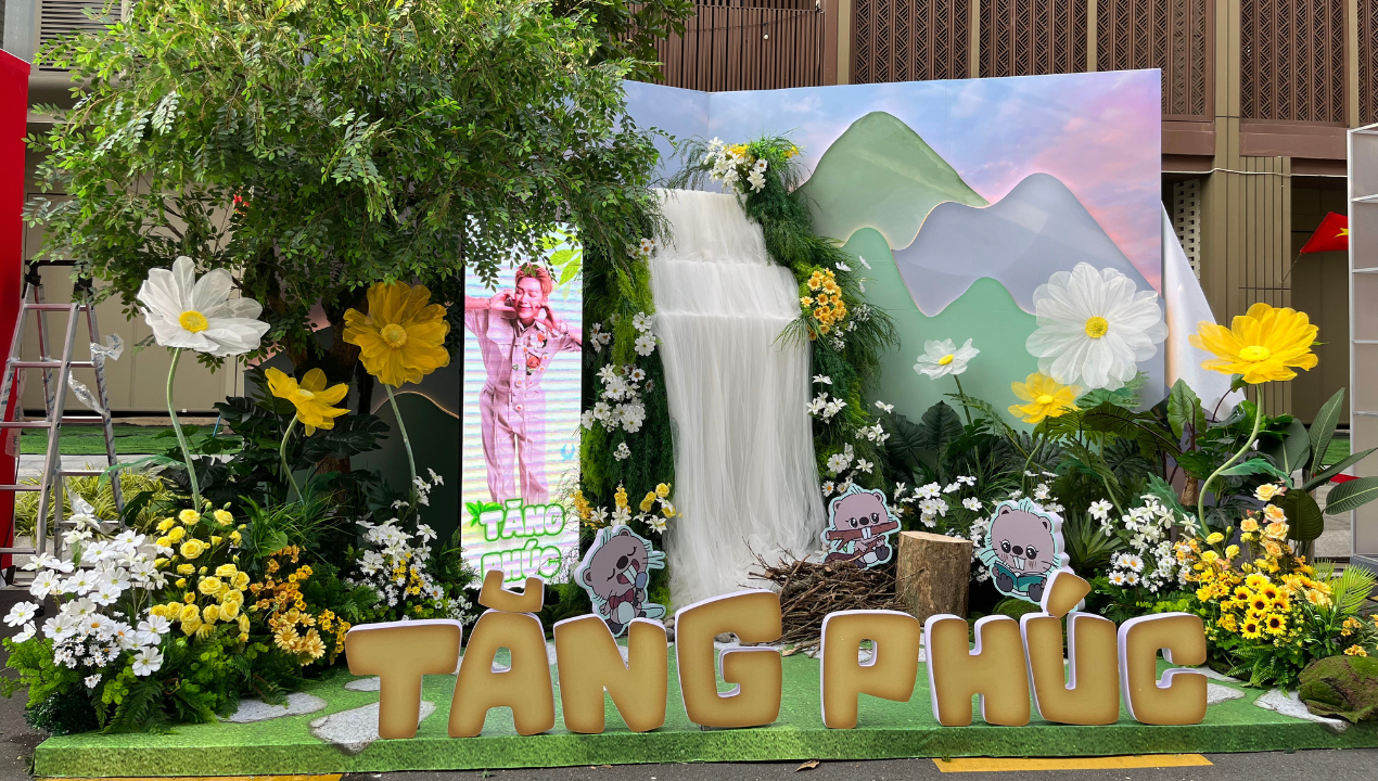 Outdoor and Indoor LED Standee Rental | A Modern Advertising Solution for Businesses