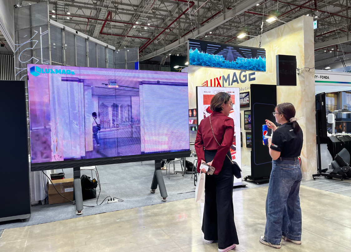  Luxmage tại Smart City Asia 2025 – nâng tầm trải nghiệm không gian thương mại hiện đại.