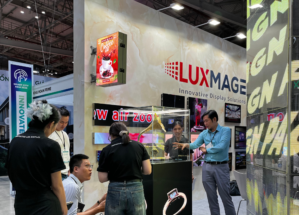 Double-sided LED signboard screen – Optimal advertising solution for modern businesses