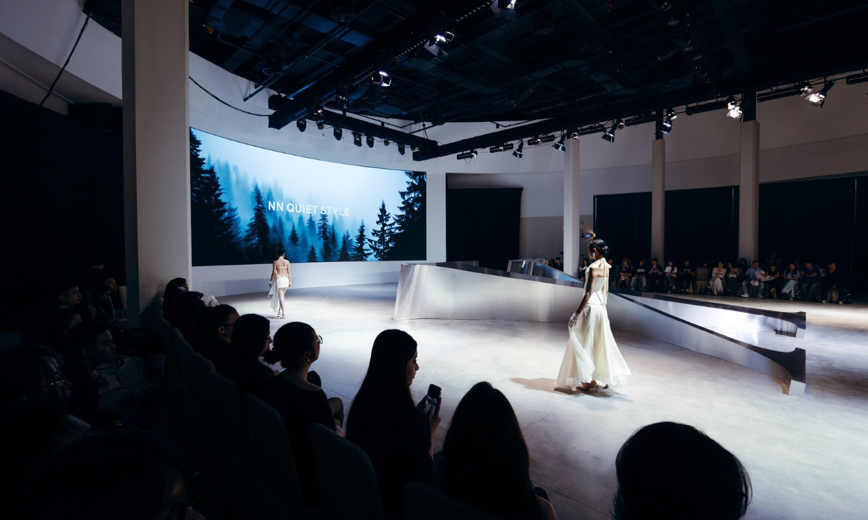 Màn hình LED cho Trung tâm Văn hóa giúp không gian trưng bày trở nên linh hoạt và hiện đại.