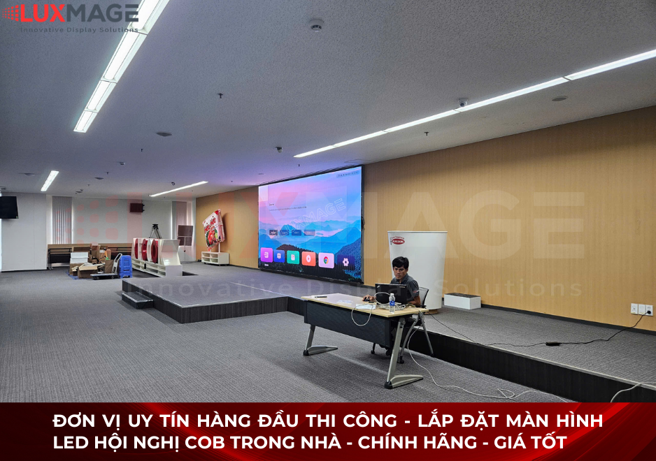 Wide viewing angle of conference LED screen in the hall