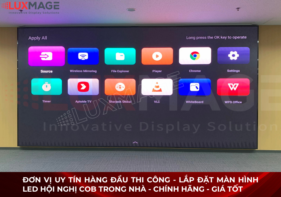Curved conference LED screen designed according to the hall space