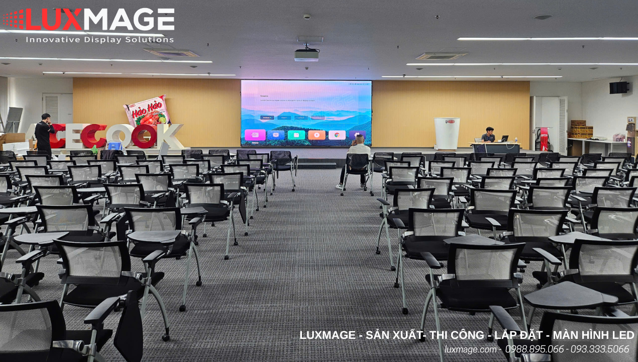 Vì sao màn hình LED hội trường trở thành lựa chọn hàng đầu? Chất lượng hình ảnh, độ bền và chi phí vượt trội!