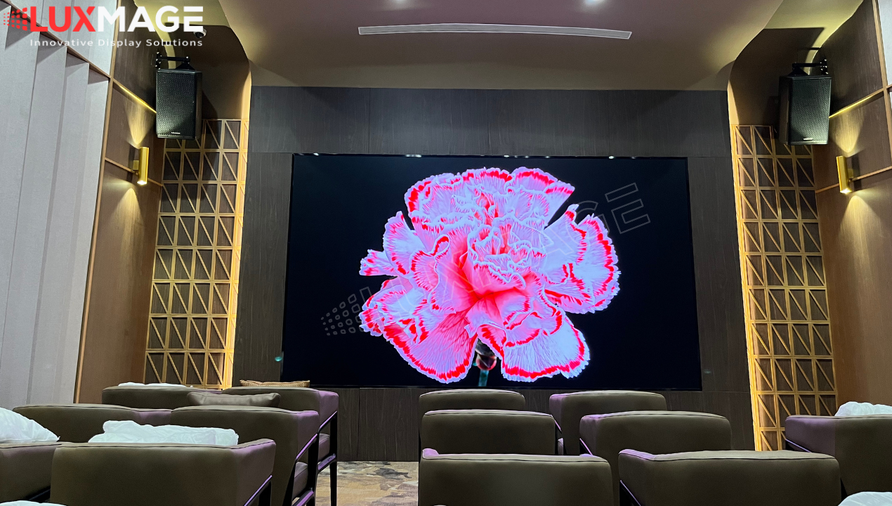 Display promotional videos and artistic images in a luxurious way, attracting all eyes and elevating the brand's class.