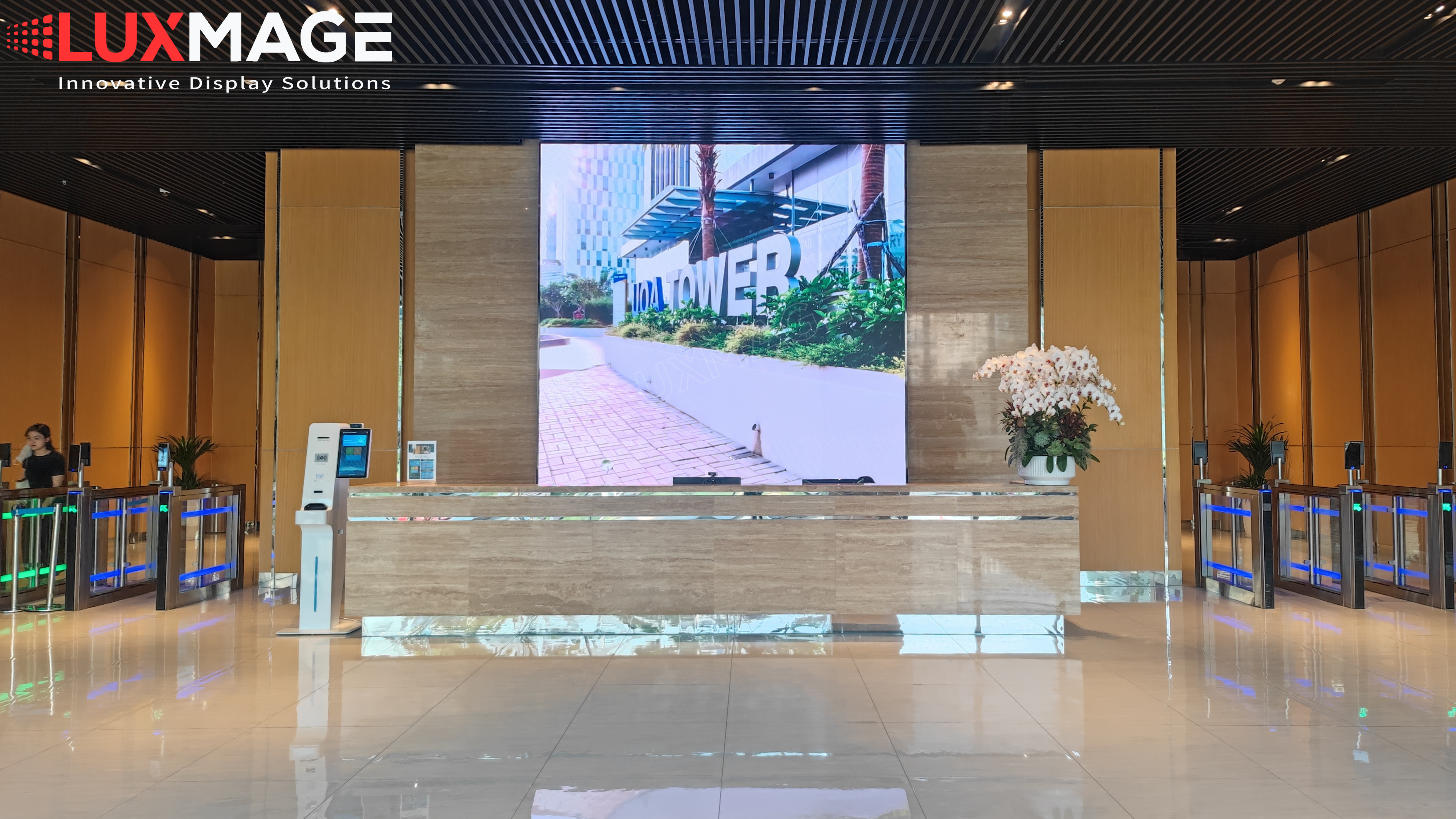 The reception space becomes more vibrant and classy than ever with the modern COB Fine-Pitch LED screen.