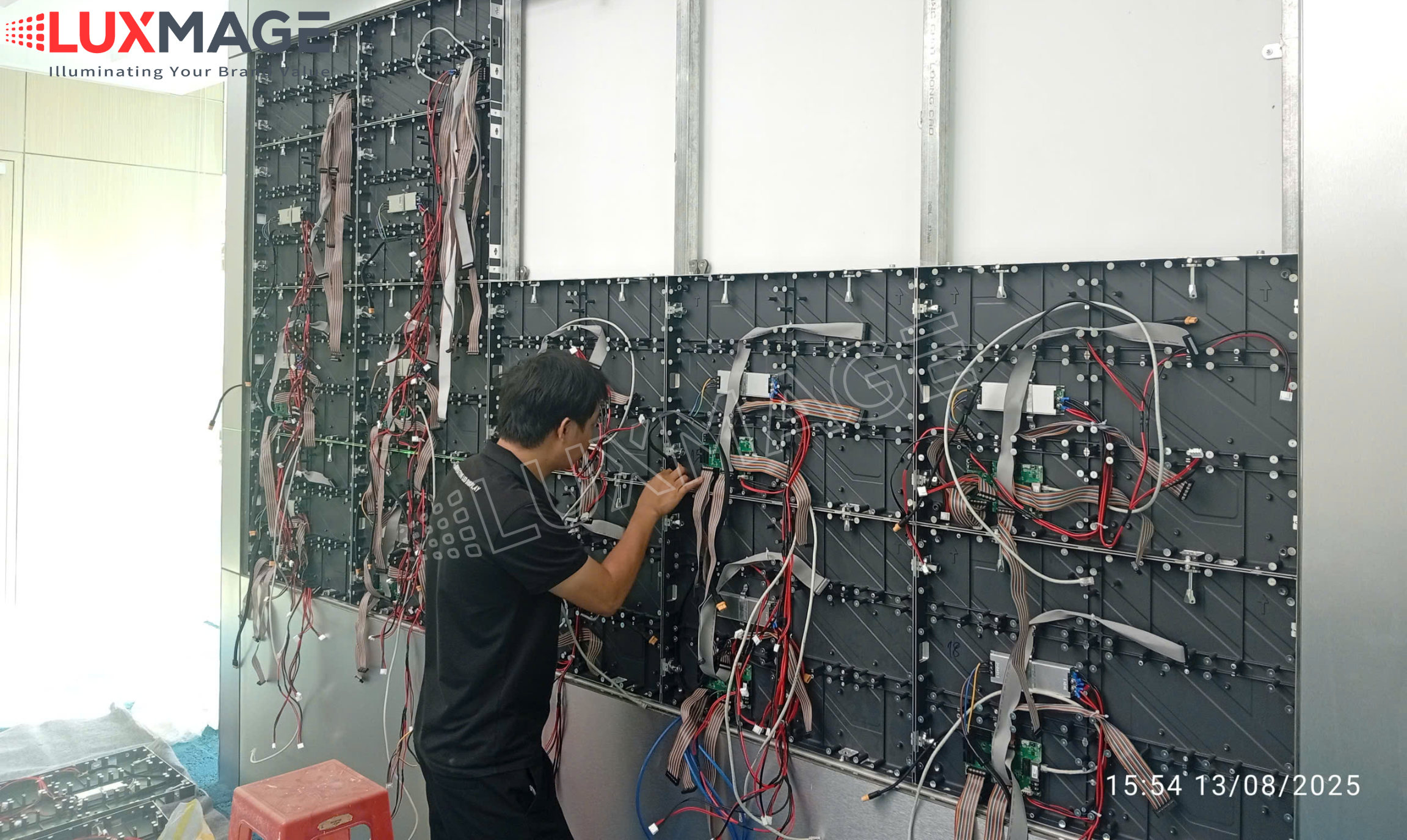 Professional installation - On-time delivery.