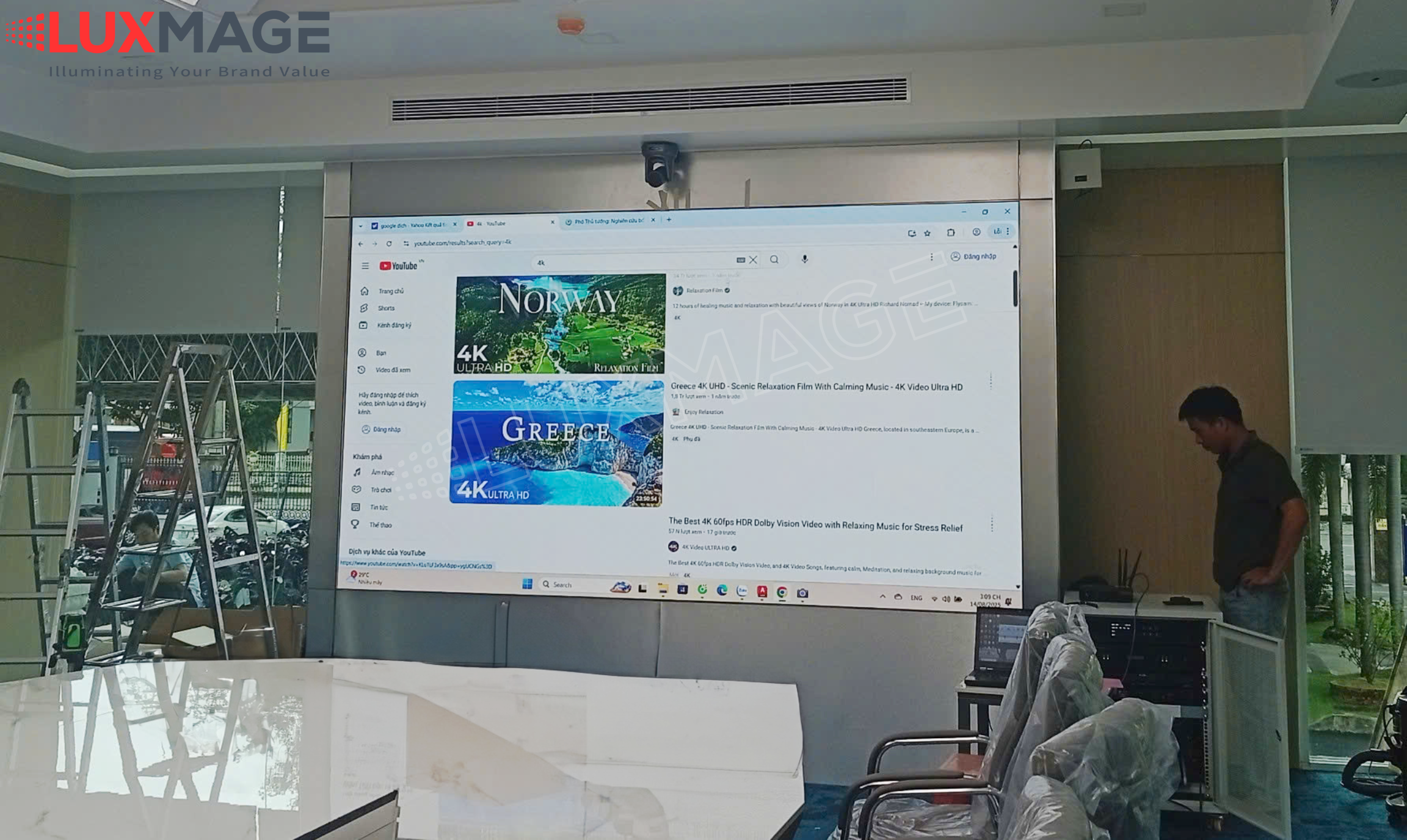 P1.86 COB LED screen with high definition