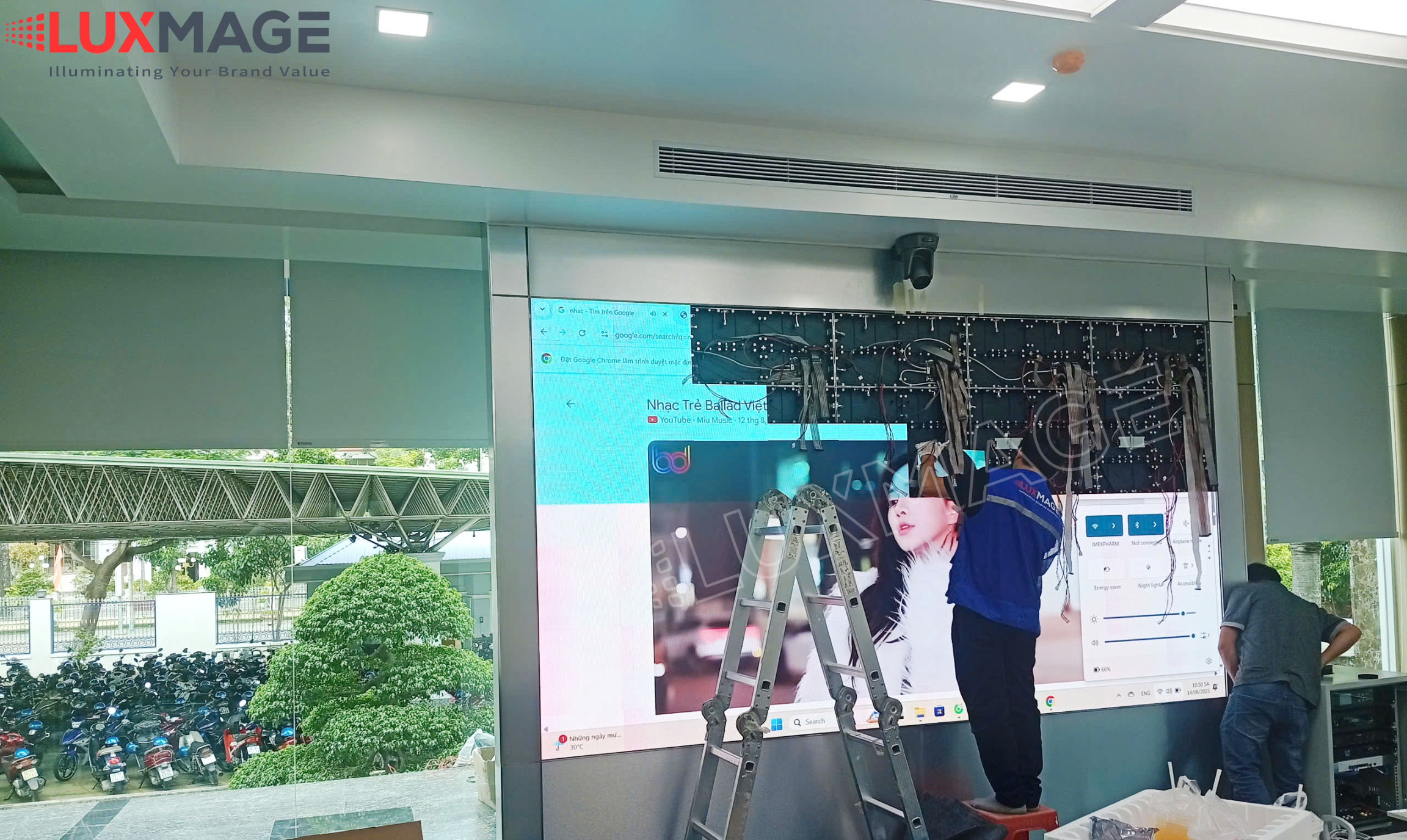 Luxmage engineering is constructing and installing COB P1.86 LED screen