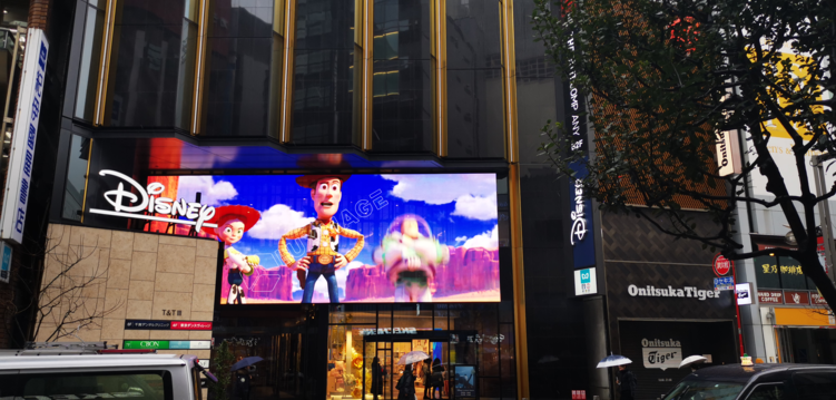 The difference between outdoor transparent LED display and indoor transparent LED display
