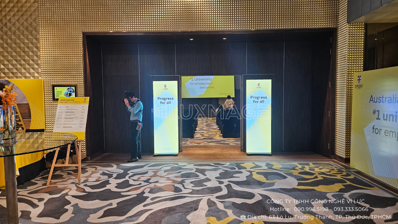 Standee LED cho thuê tại TP.HCM sử dụng tại sự kiện